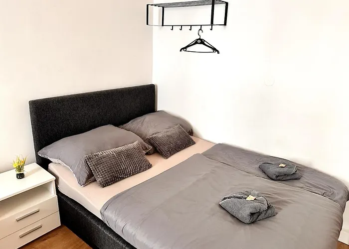 Stylish Loft - Two Bed For 5 Person With Cute Balcony *