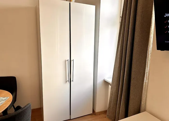 Apartamento Stylish Loft - Two Bed For 5 Person With Cute Balcony *